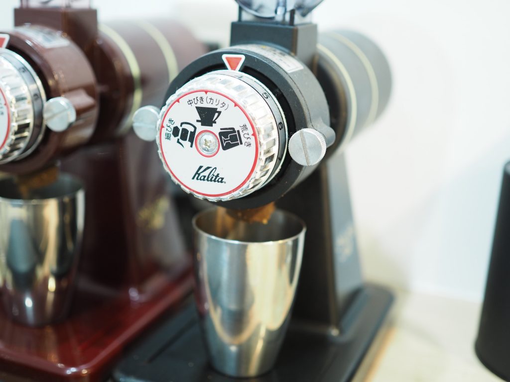 カフェで実践！挽き目が与えるコーヒーの味への影響とは。
